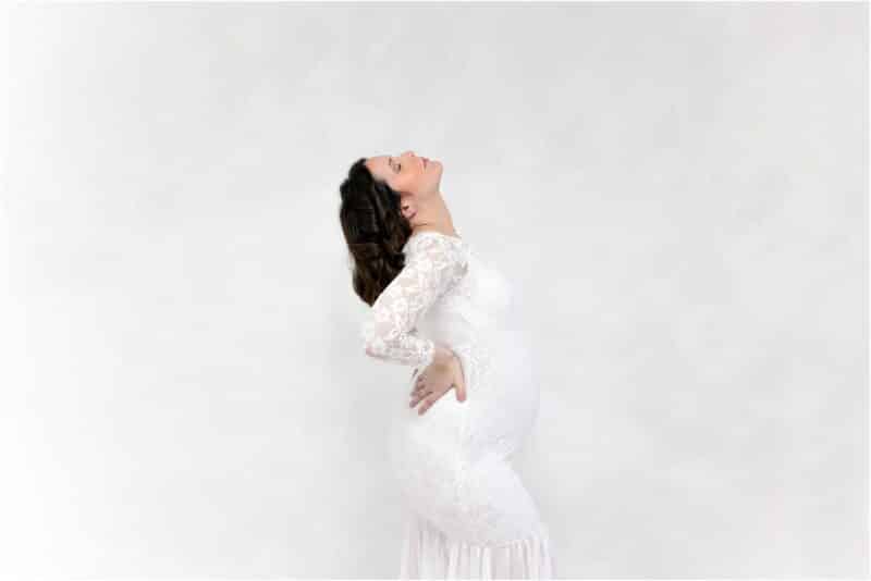 Séance photo de femme enceinte en studio