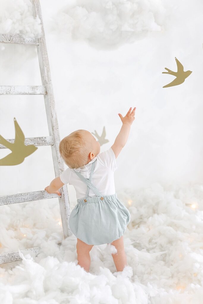 Petites séances photo pour enfants dans les nuages