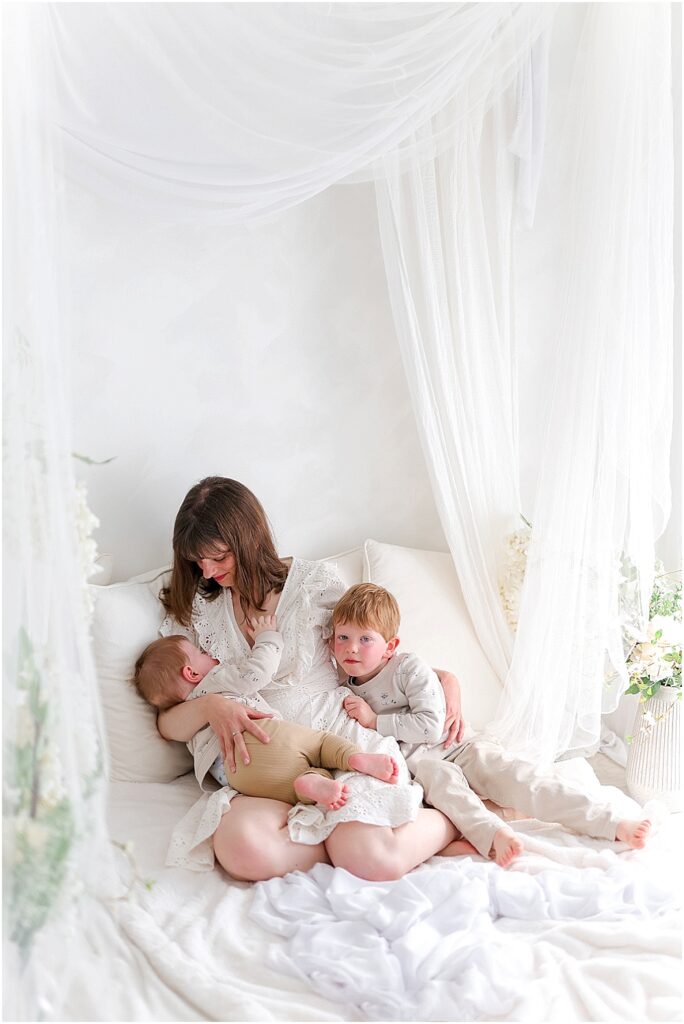 une séance photo pour la fête des mères en studio en essonne
