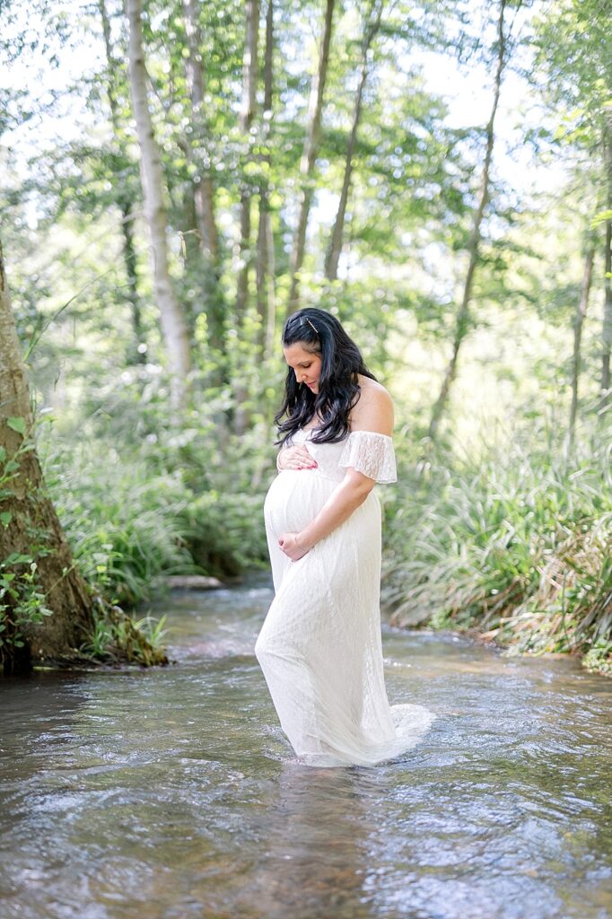 photo de grossesse en essonne au bord de l'eau