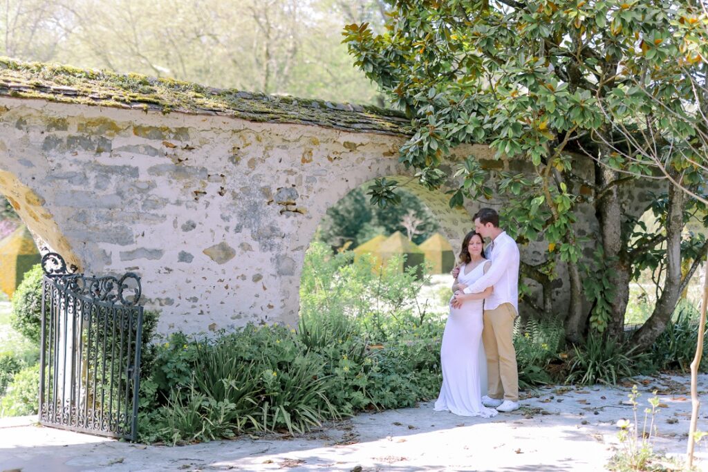 couple dans un jardin persan