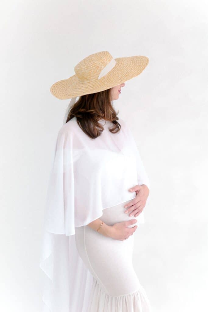 Séance photo de femme enceinte en studio