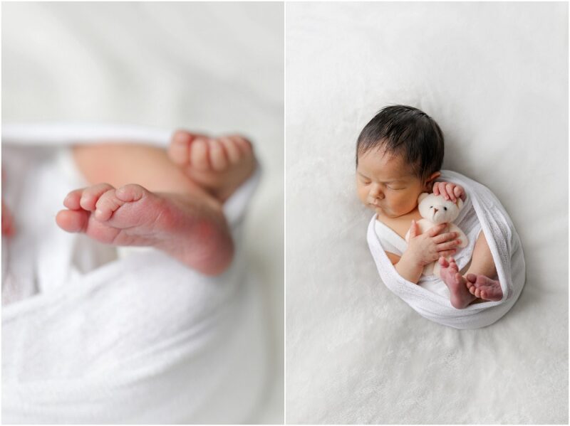 petites pieds de bébé qui tient un ourson